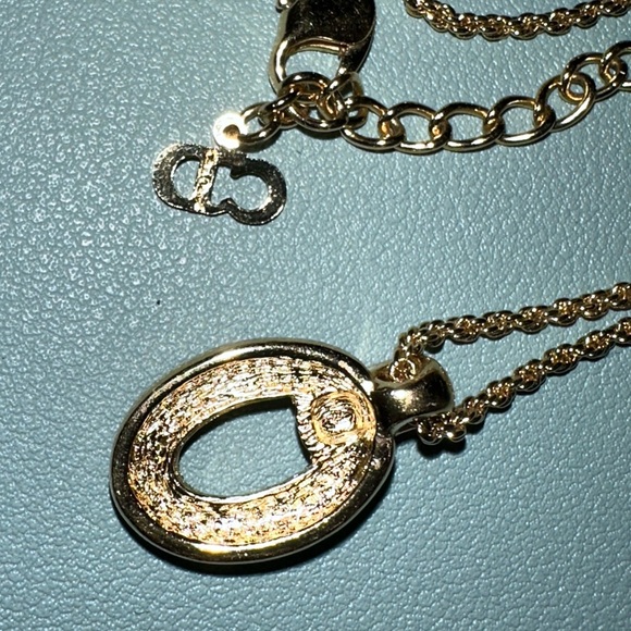 CHRISTIAN DIOR Vintage Oval Crystal Gold Plated Necklace - Picture 8 of 15